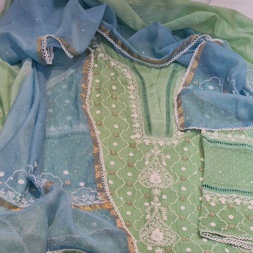 Mint Green Mul Chanderi Suit Set with Heavy Pearl & Cutdana Work image 4